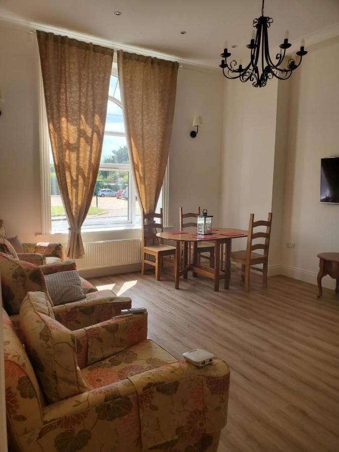 Grand Norfolk Apartment มันด์สลีย์ ภายนอก รูปภาพ